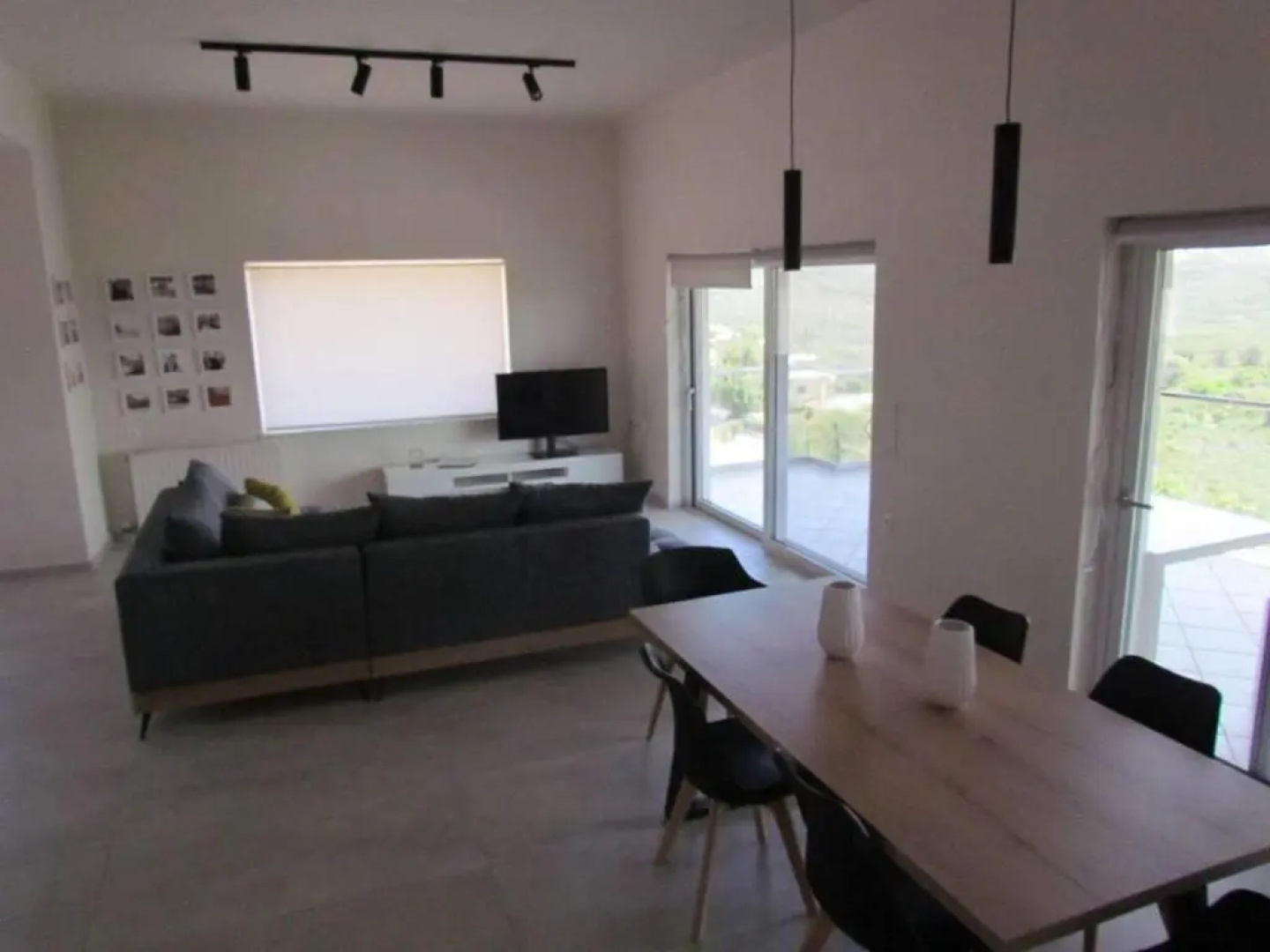 Beautiful 3-bed House in Chania With Garden