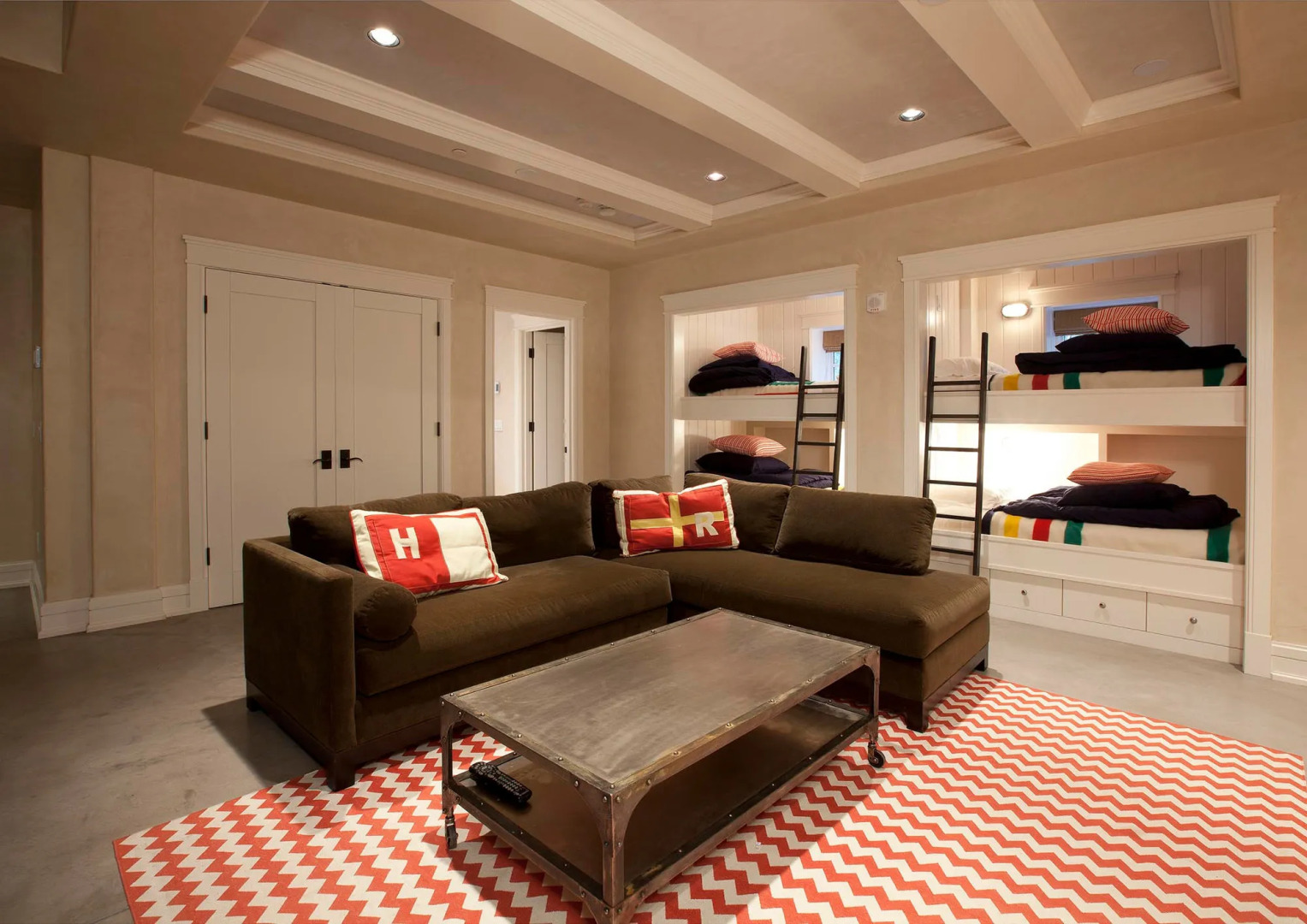 Element 52, Auberge Collection