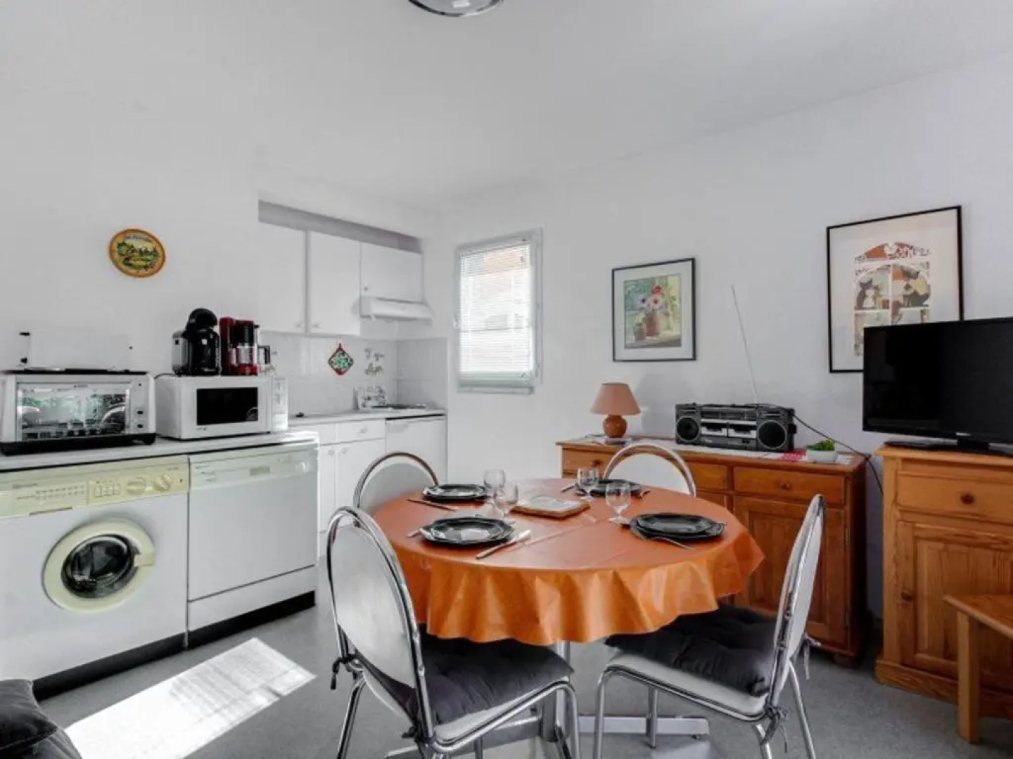 Appartement Esquièze-Sère, 3 pièces, 6 personnes - FR-1-402-41