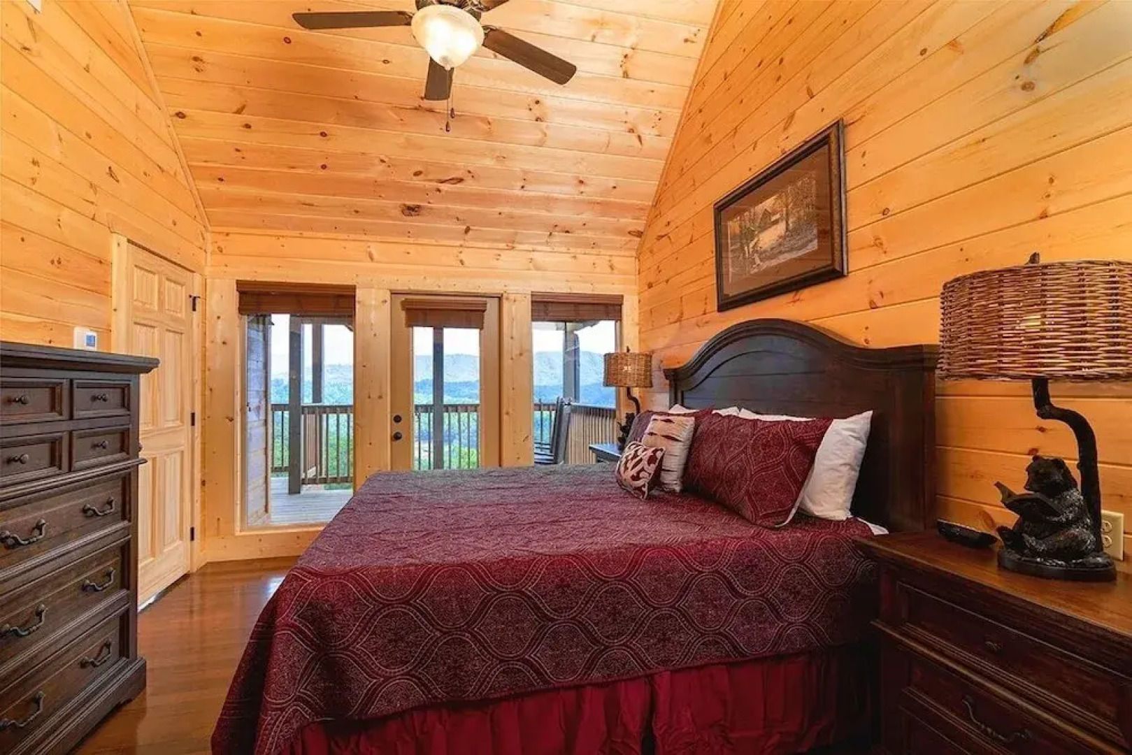 Majestic Mountain View - 4 Bedrooms, 4.5 Baths, Sleeps 12 4 Cabin by RedAwning