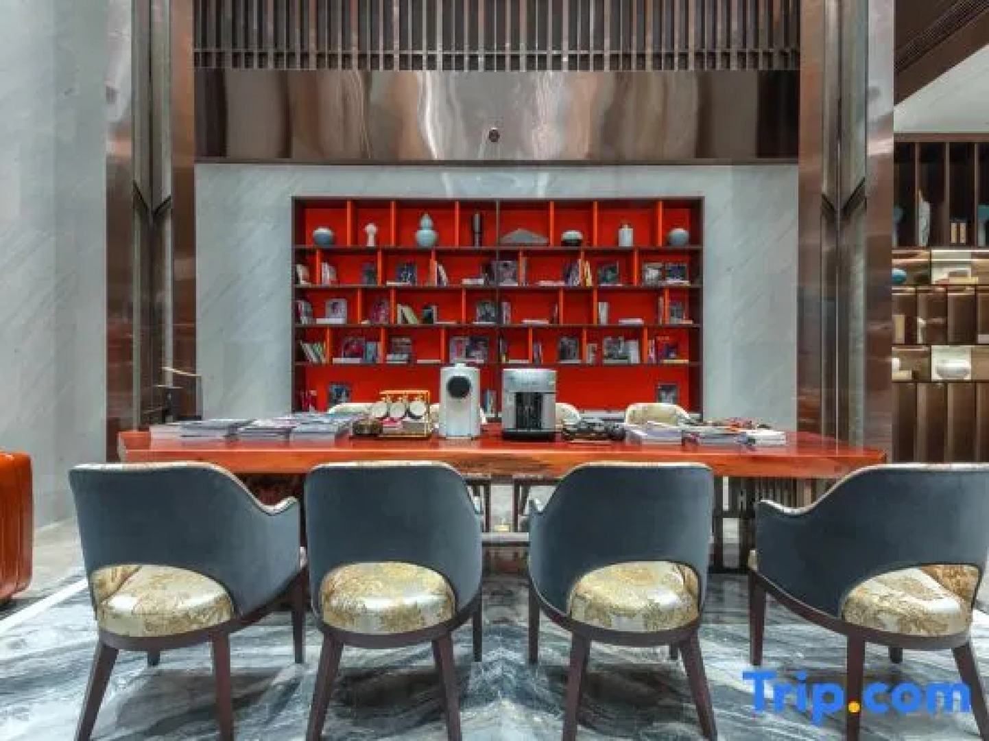 Xingguo Conrab hotel