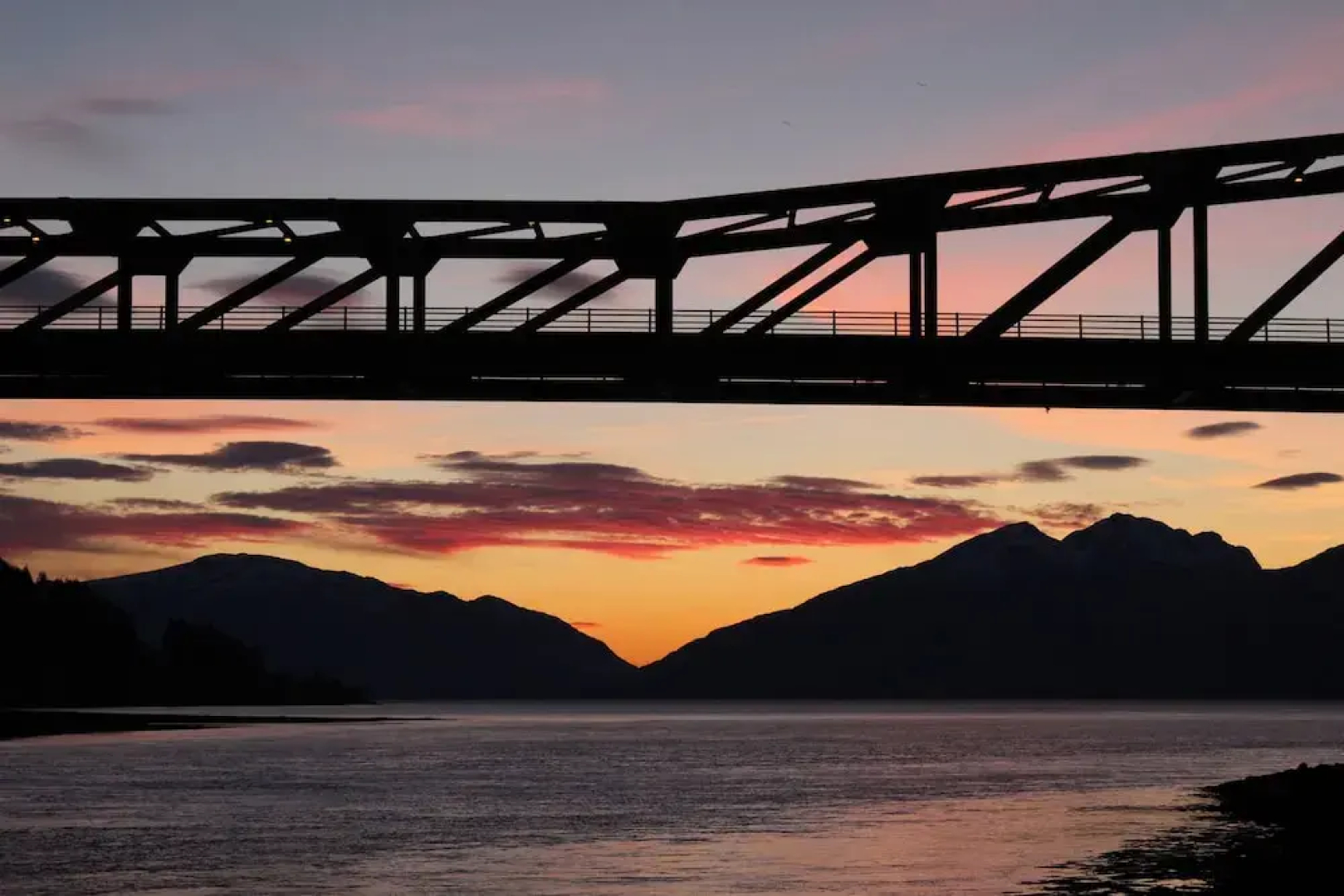 Loch Leven Hotel & Distillery