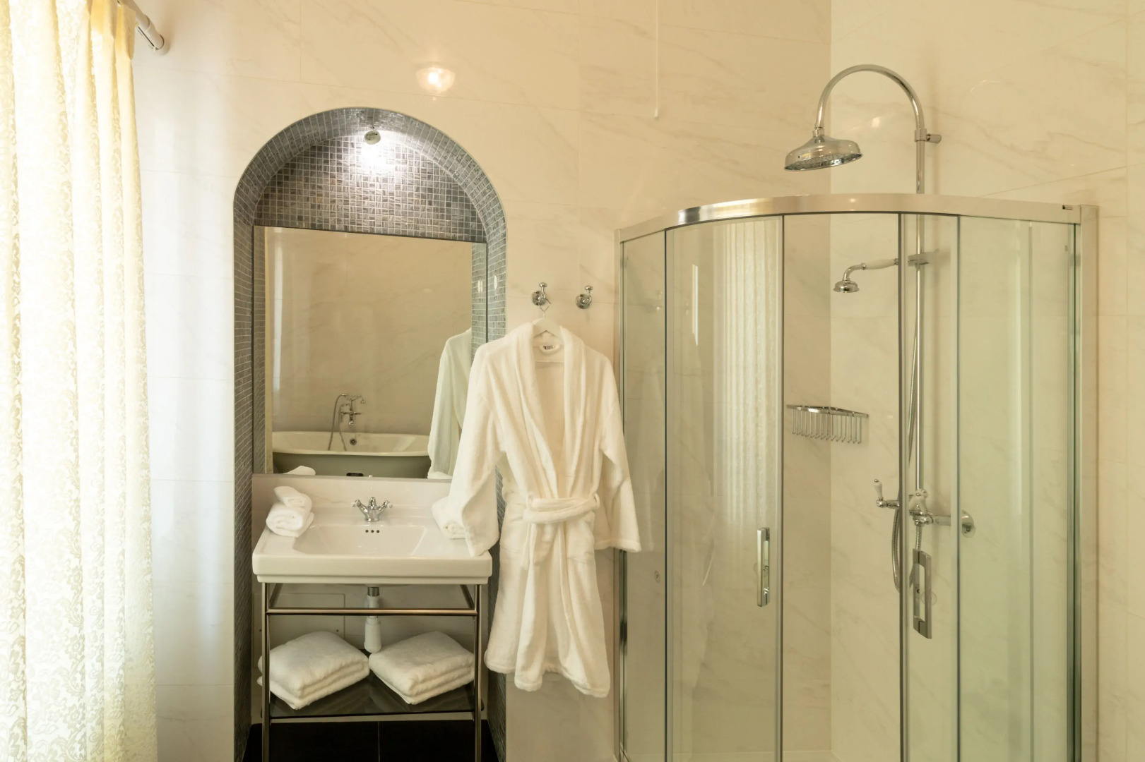 Solar Alvura Health Hotel