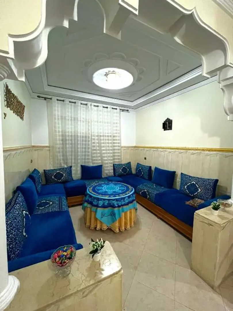 Seaside View: Enjoy Sunsets at fully equipped Apt.