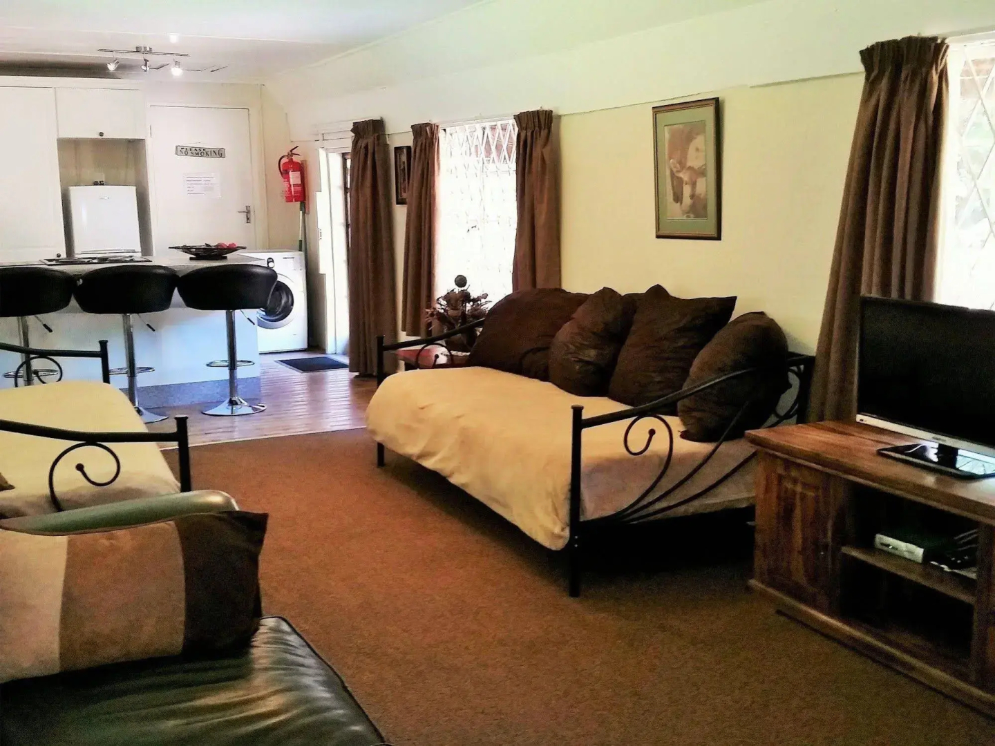 Pine Tree Lodge