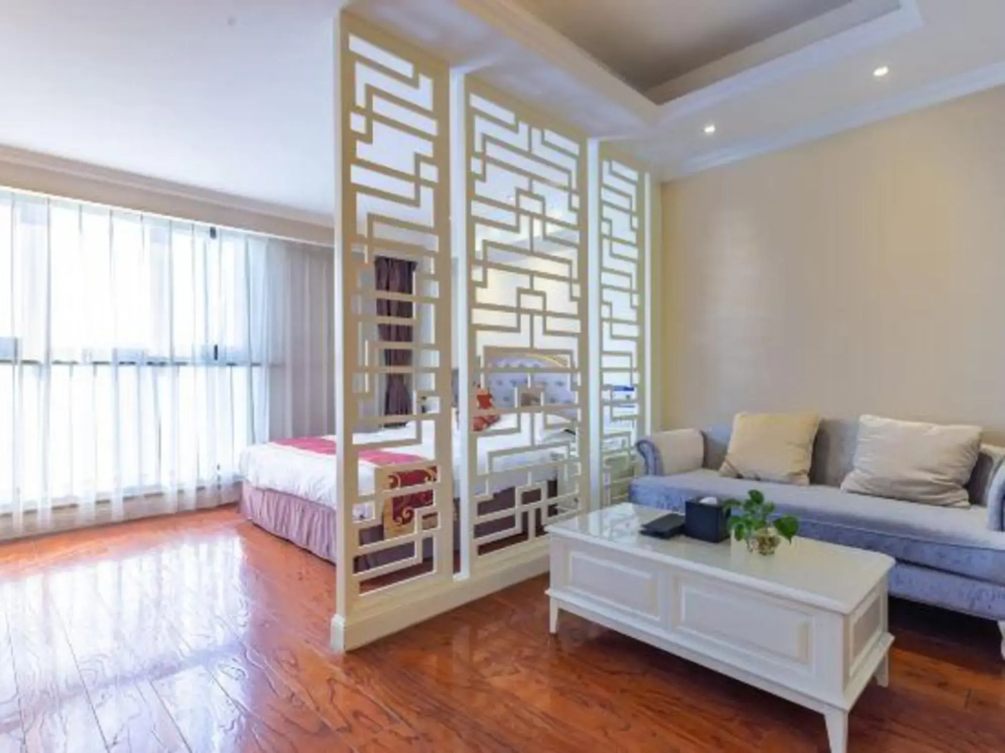 Kombo hotel apartment
