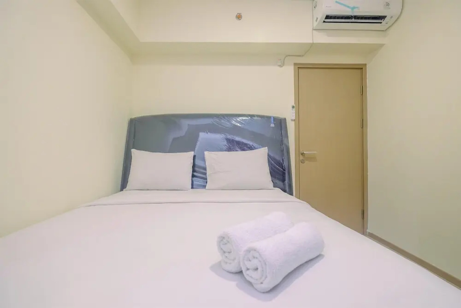 Cozy and Functional 3BR at Meikarta Apartment