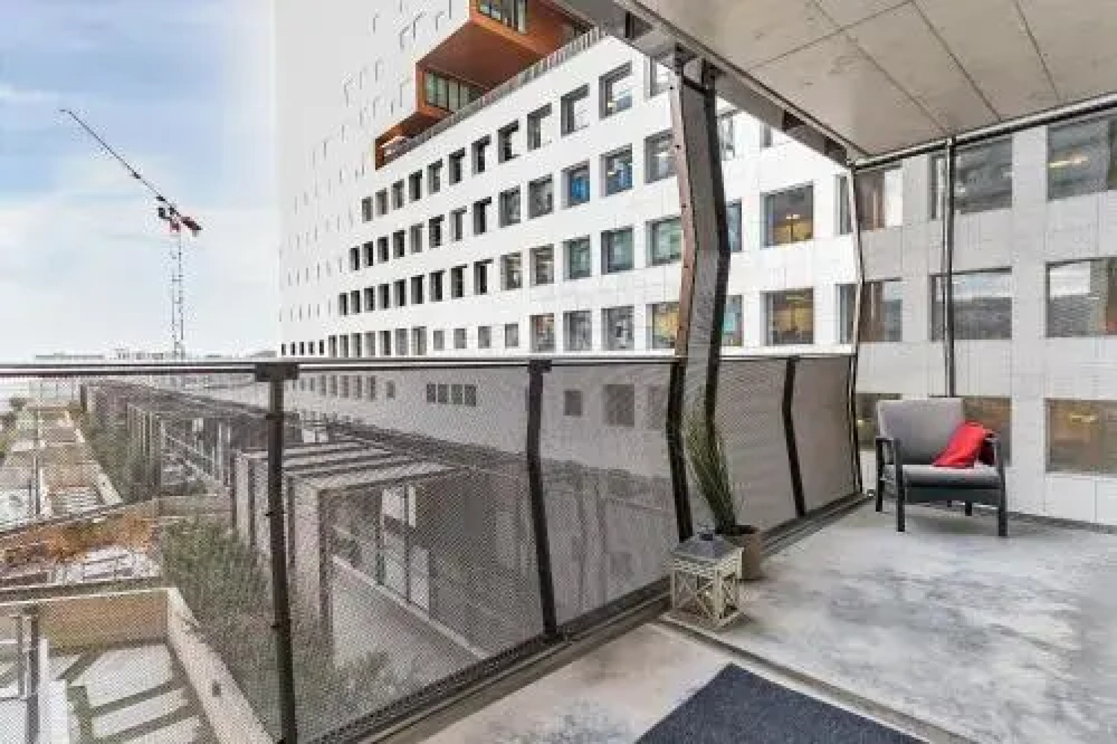 Wright Apartments - Barcode