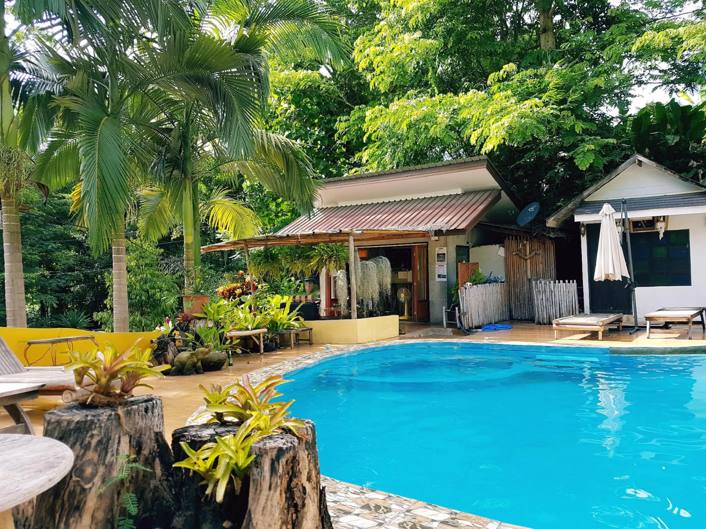 Chang Pai Hill - Adults Only