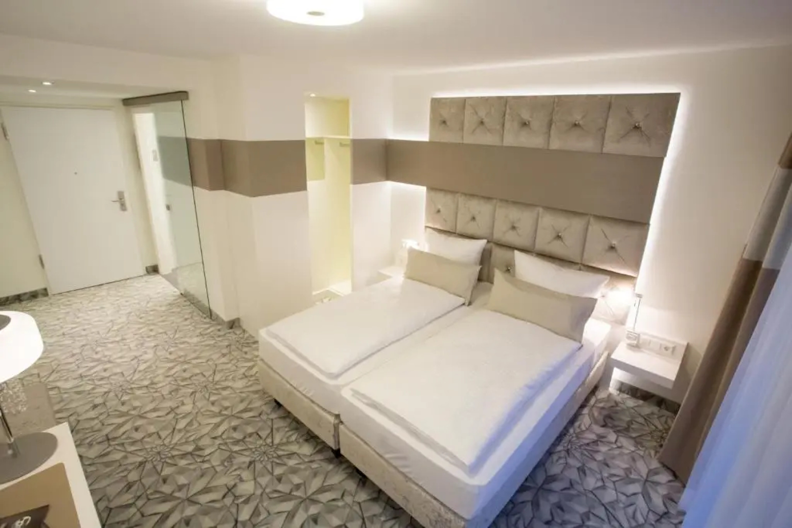 Digital Hotel Kronjuwel by BRIGHT Waldkirch - Self Check-in