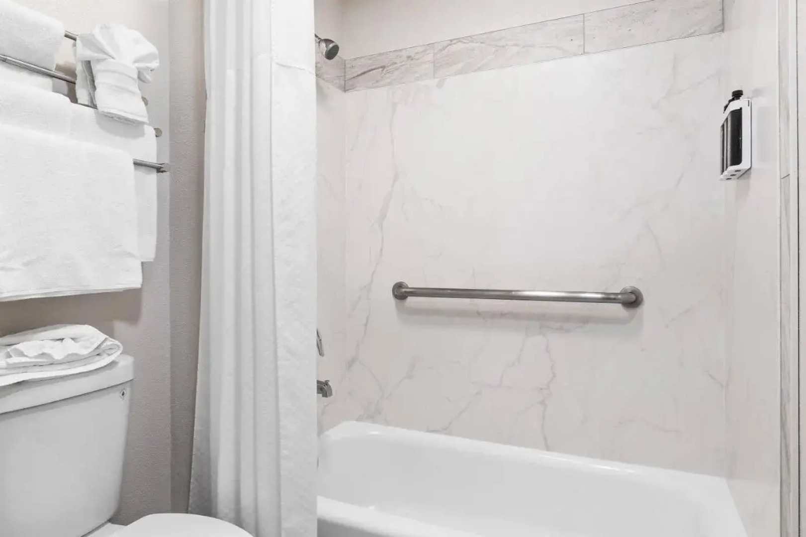 University Park Inn & Suites, an Ascend Collection Hotel