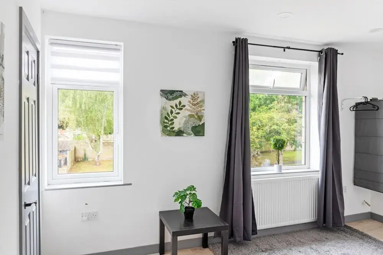 3br-sleeps8-parking-wifi-closestation