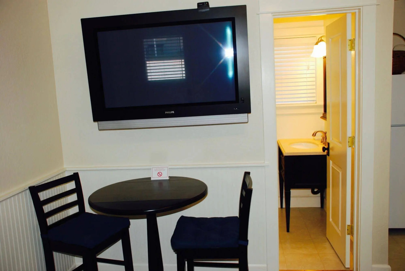 The Pines Inn and Cottages