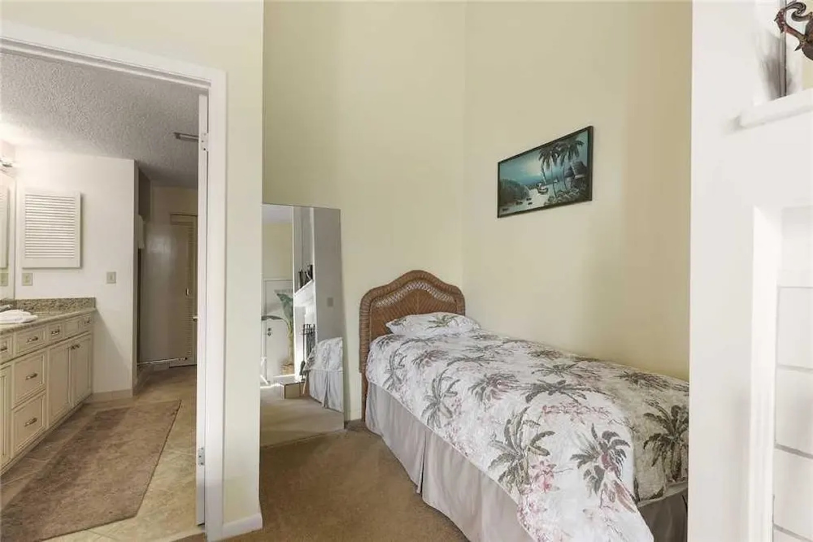 Spinnakers Reach 832 - Three Bedroom Condo