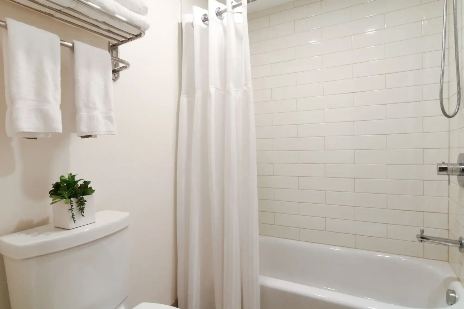 Oxford Suites Pismo Beach