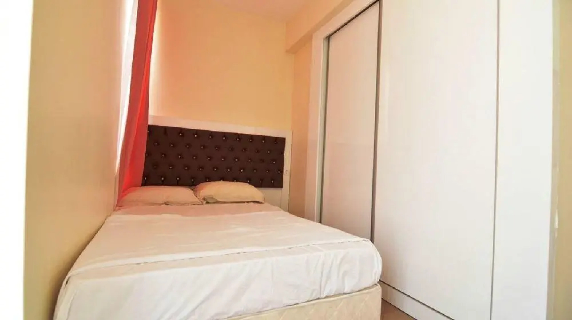 Novron Feronia Villas