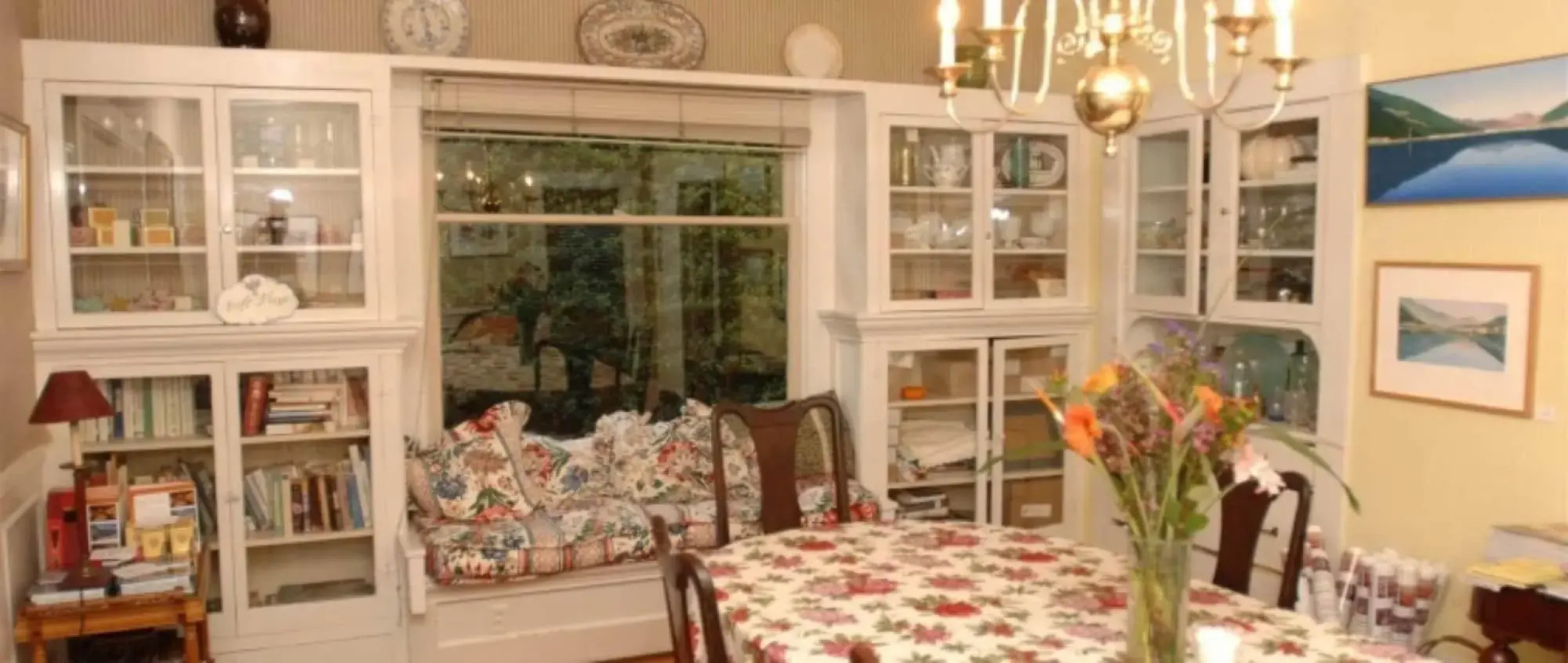 Secret Garden Inn and Cottages