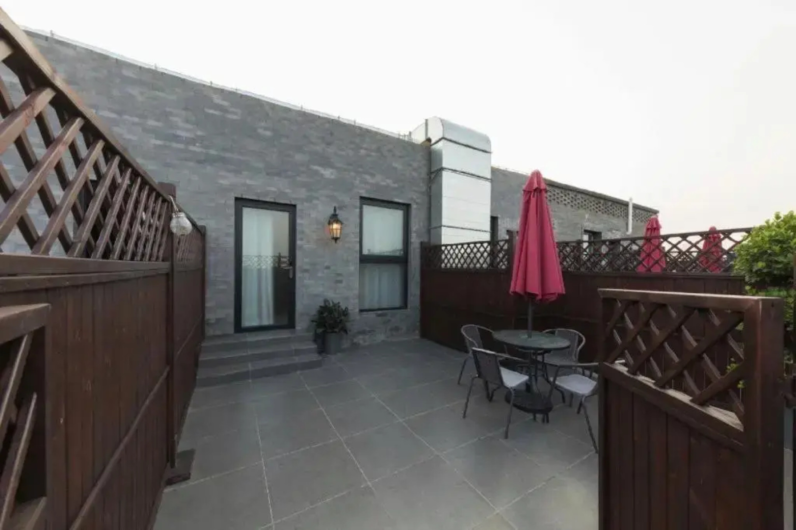 Yiting Zhenshe Hotel (Beijing Qianmen Pedestrian Street)