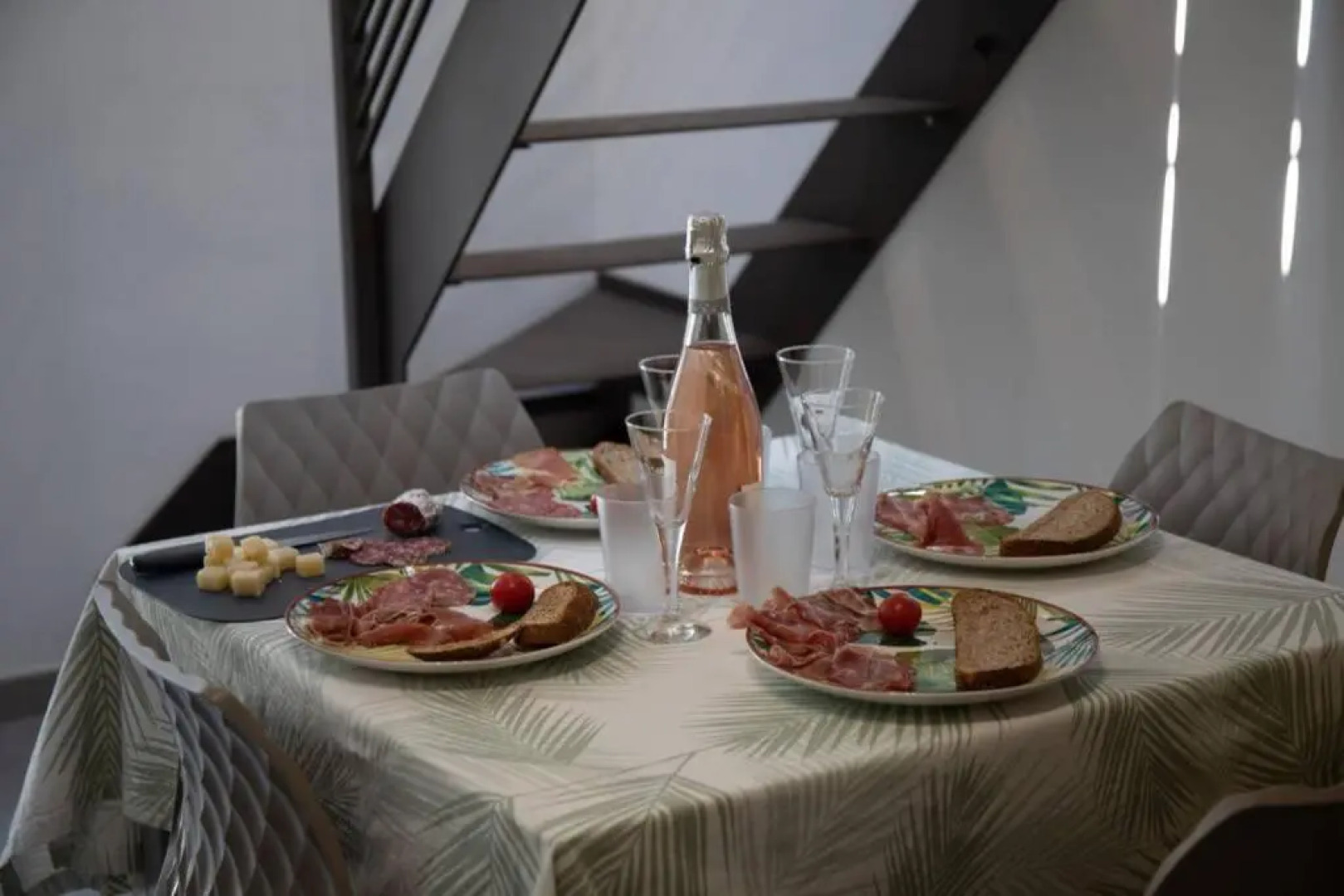 New Agriloft 4 Palms clima, giardino e Wi-Fi a 50 mt dal mare