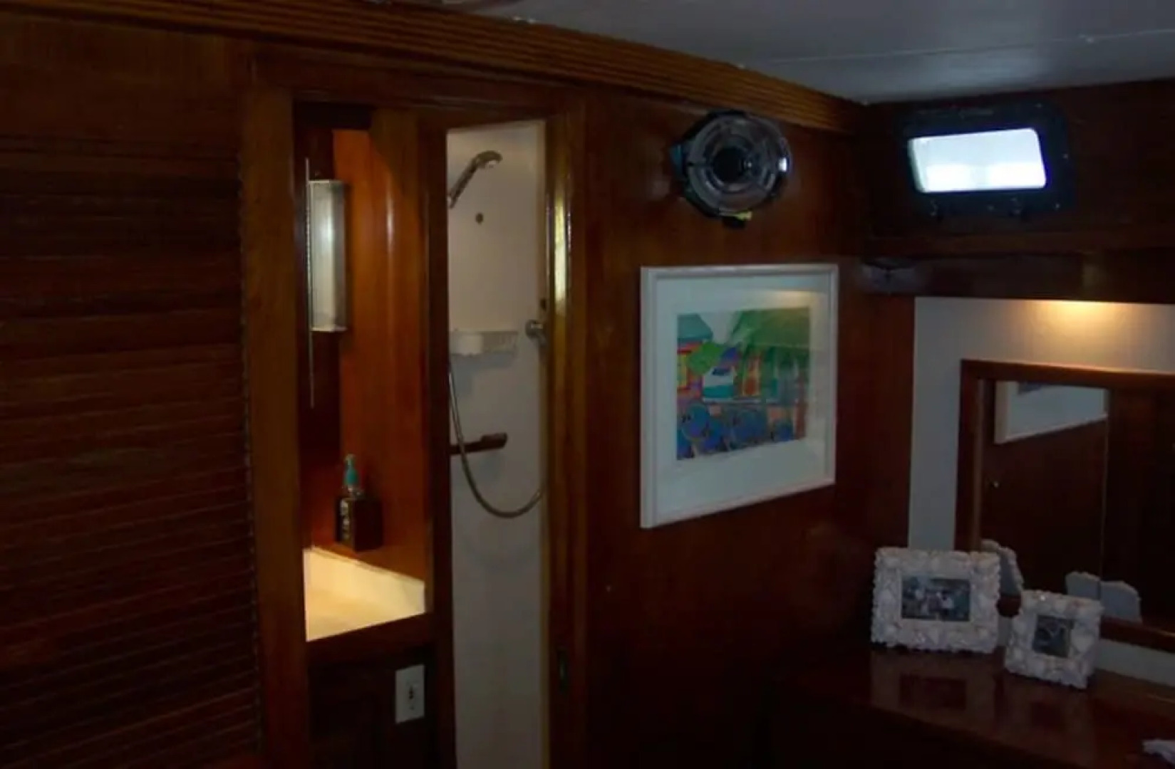 Dream Lover Boat and Breakfast