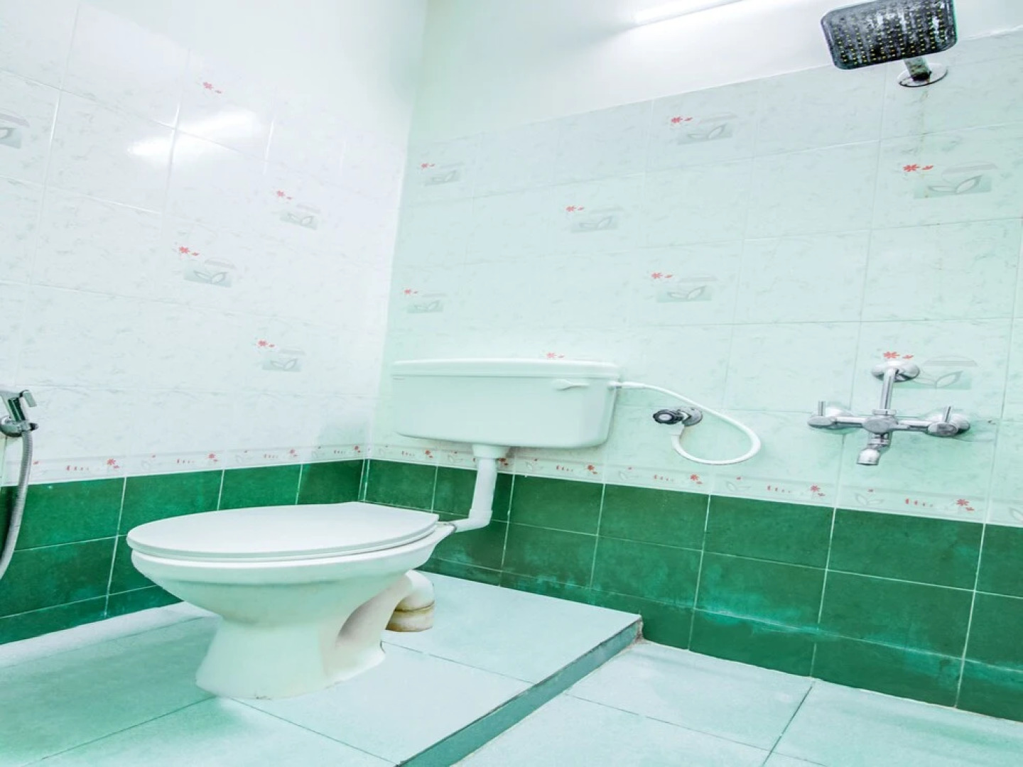 OYO 15394 Sunrise Villas