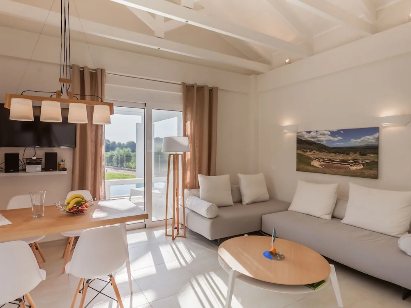 Villa Direct on the Long Sandy Beach, Swimming Pool, Tennis Court, Bicycles etc