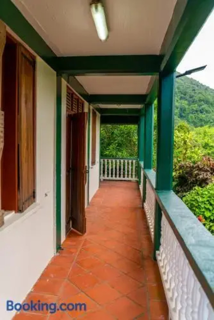 Roxys Mountain Lodge