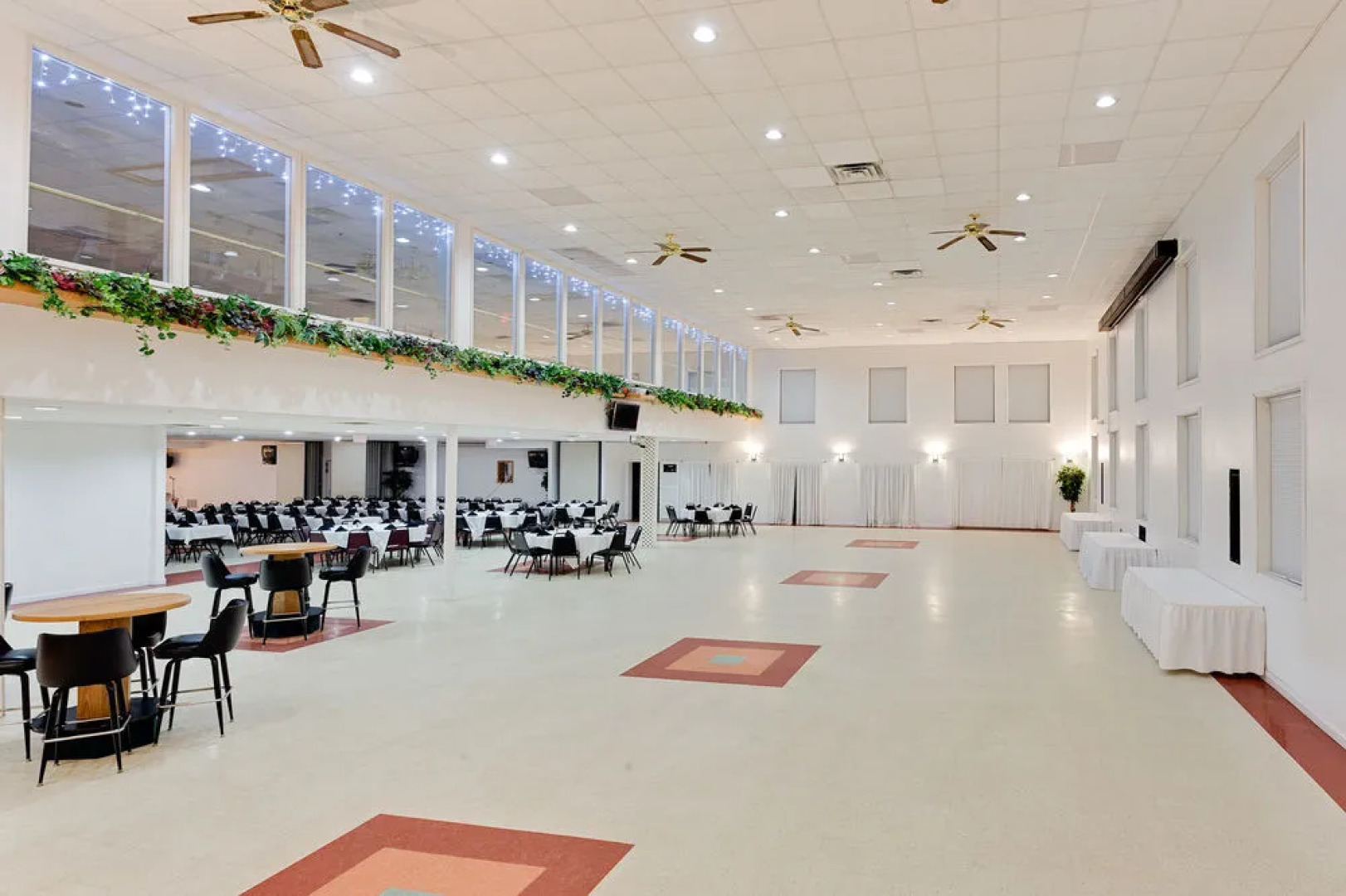 Ramada Richland Center