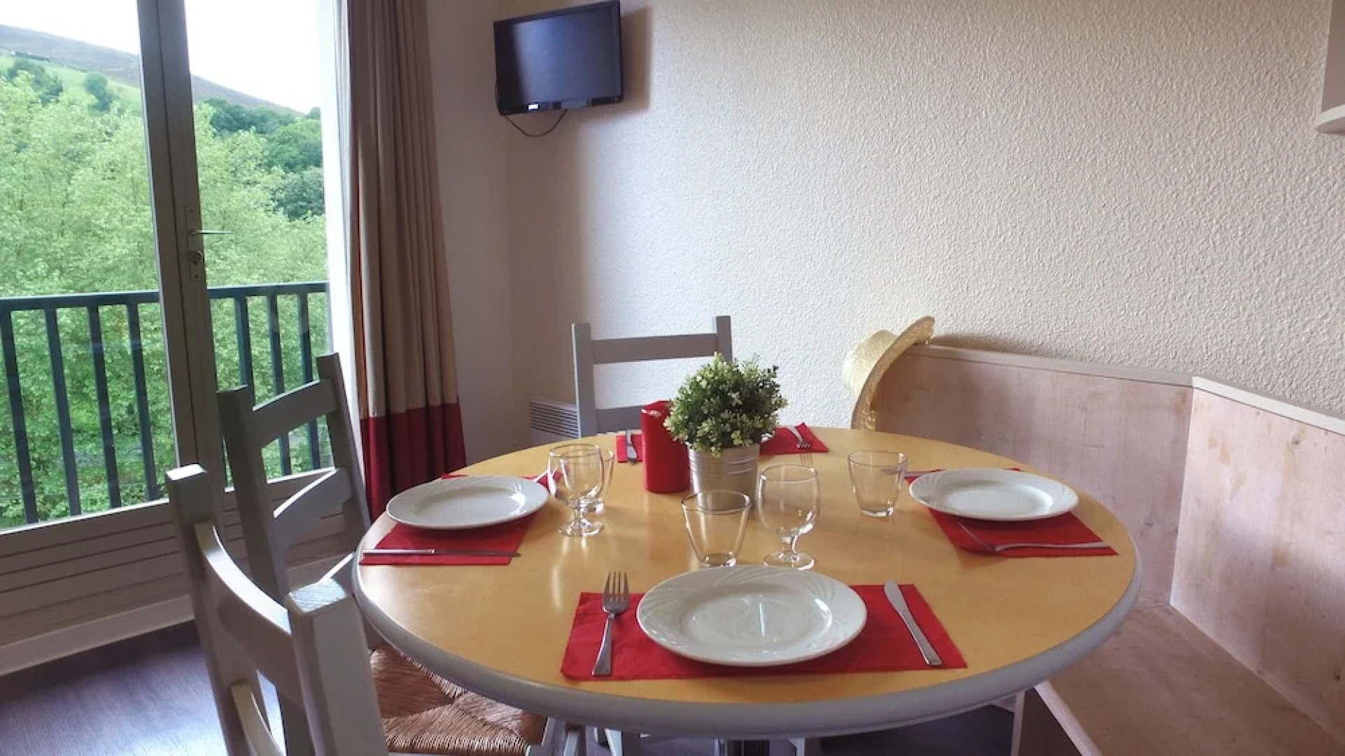 VVF Pays Basque Sare La Rhune, Sare