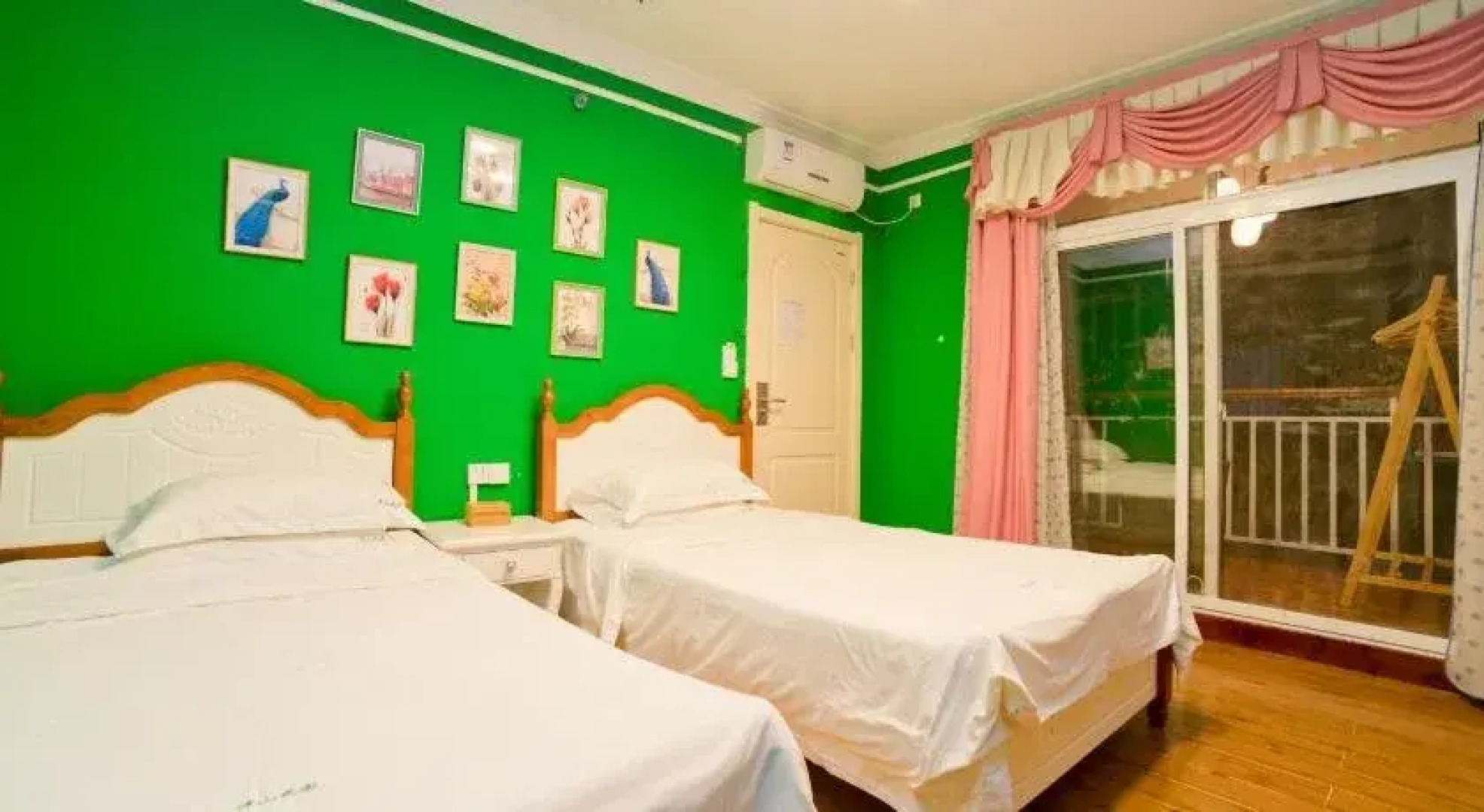 Yangshuo Hillside Garden Hotel