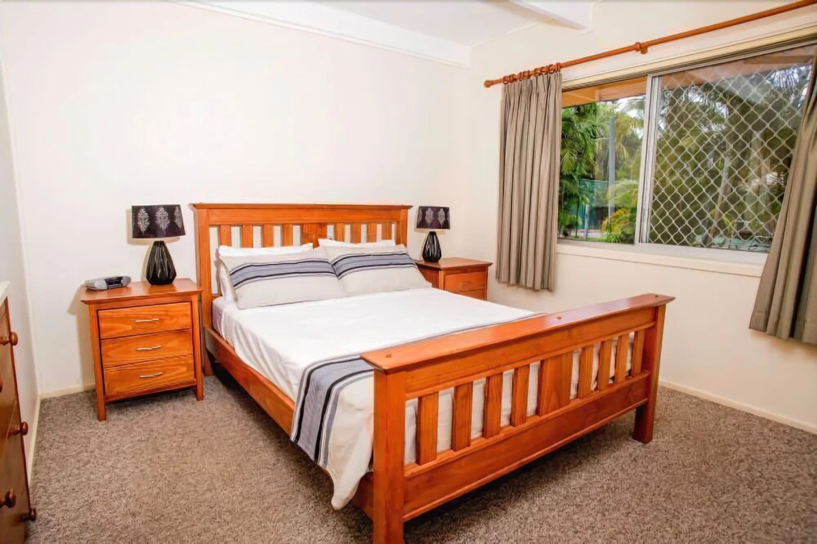 Sheridans on Prince Holiday Apartments