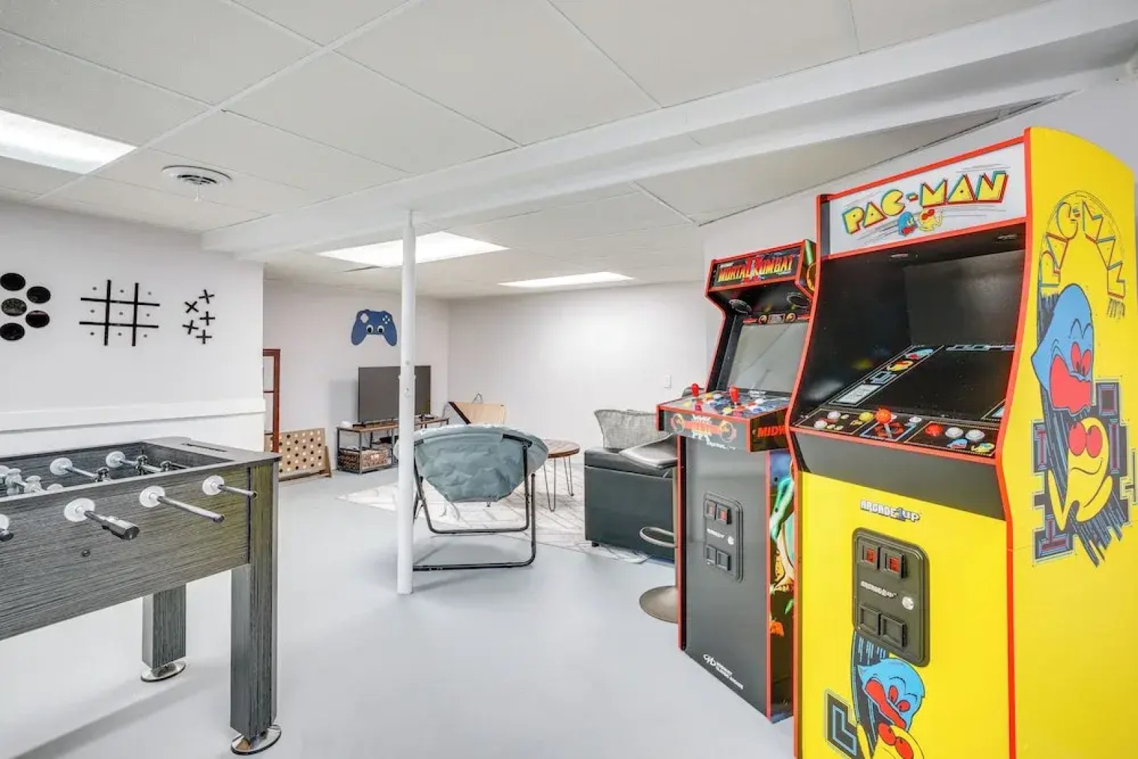 Steps to Lake Michigan: Manitowoc Home w/ Fire Pit