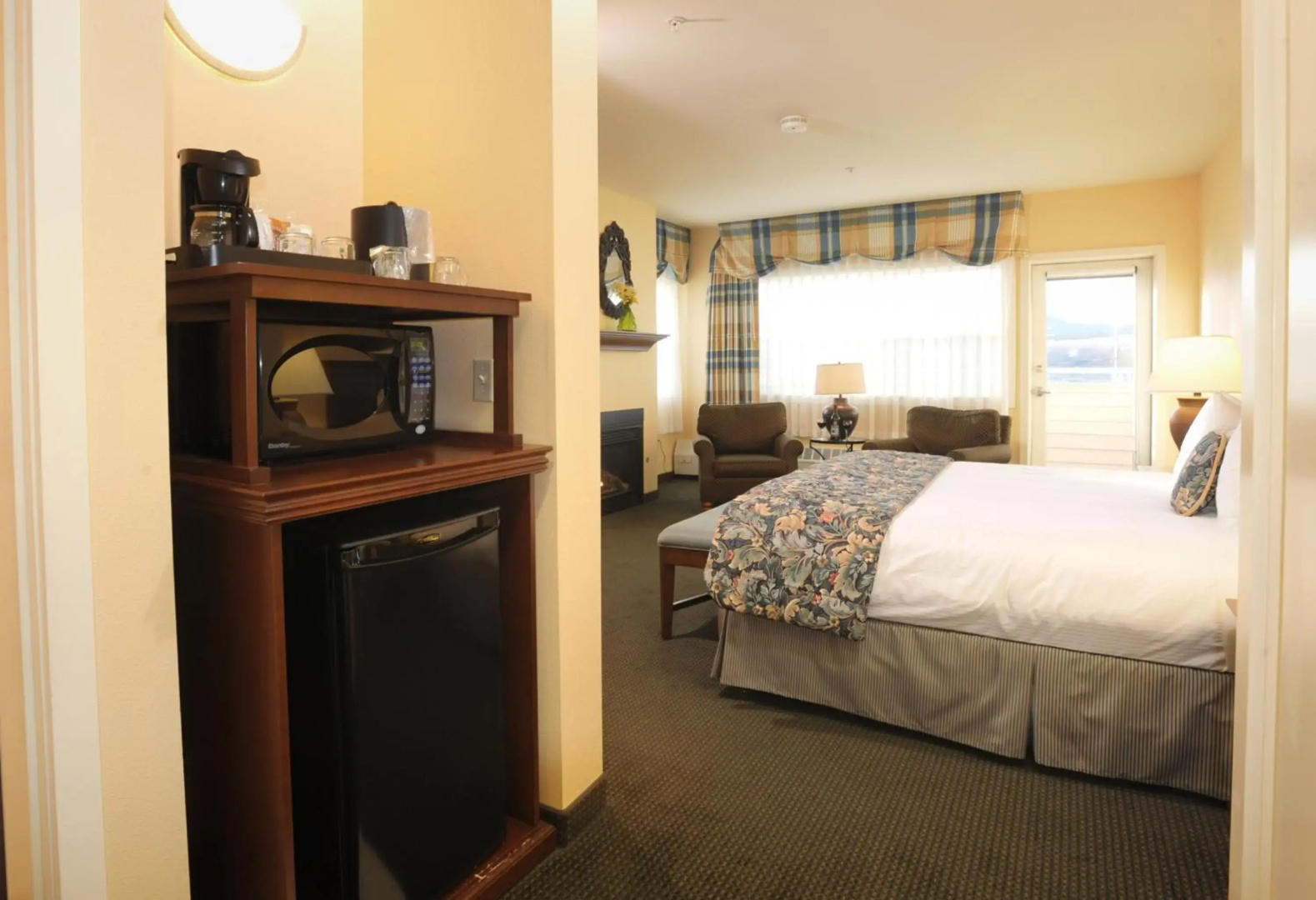 The Landing Hotel & Restaurant