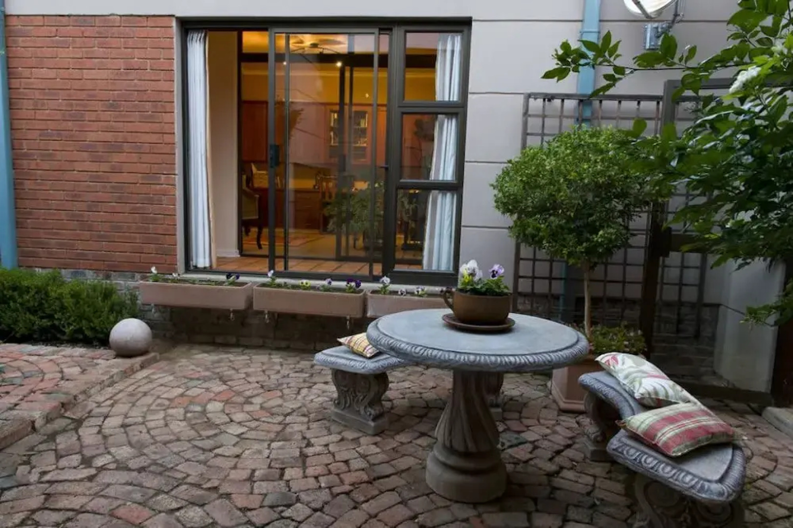 Primavera Guest House