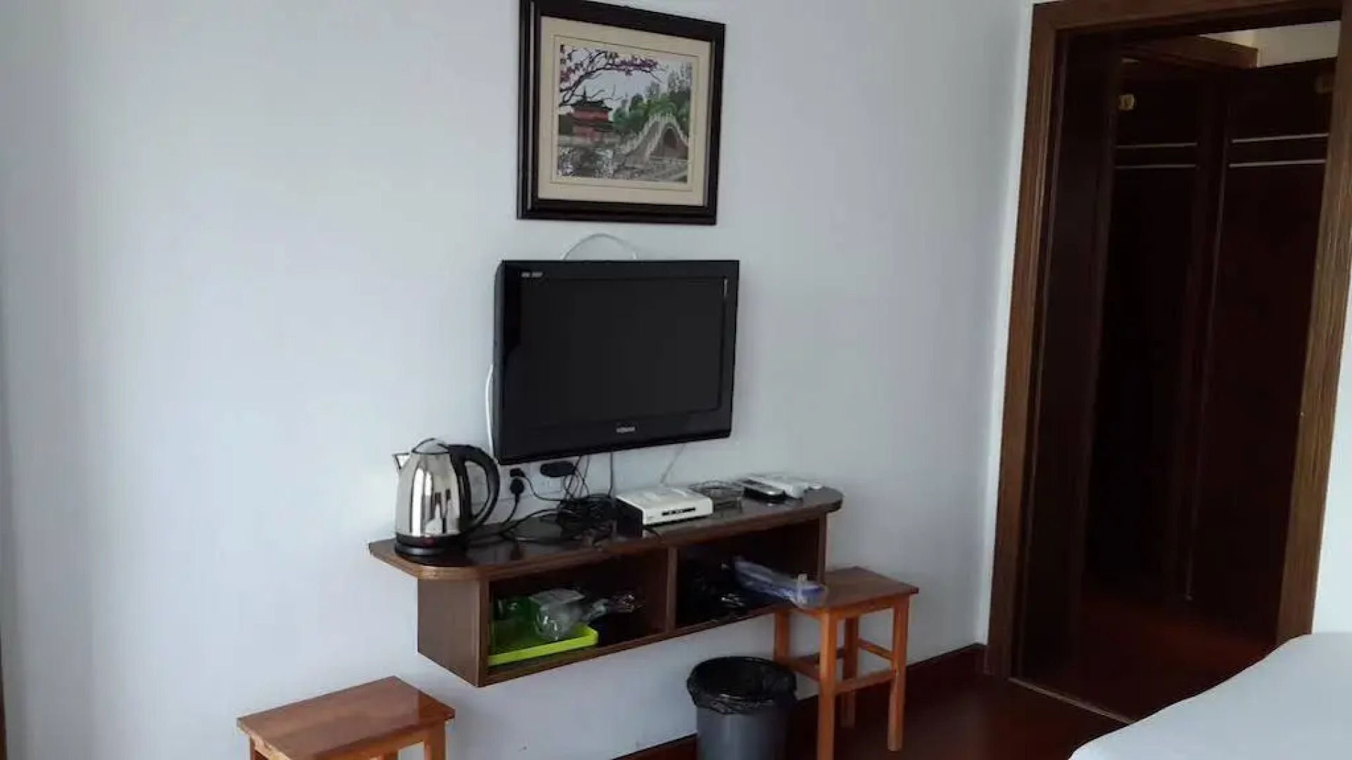 Xitang Xuyue Theme Inn