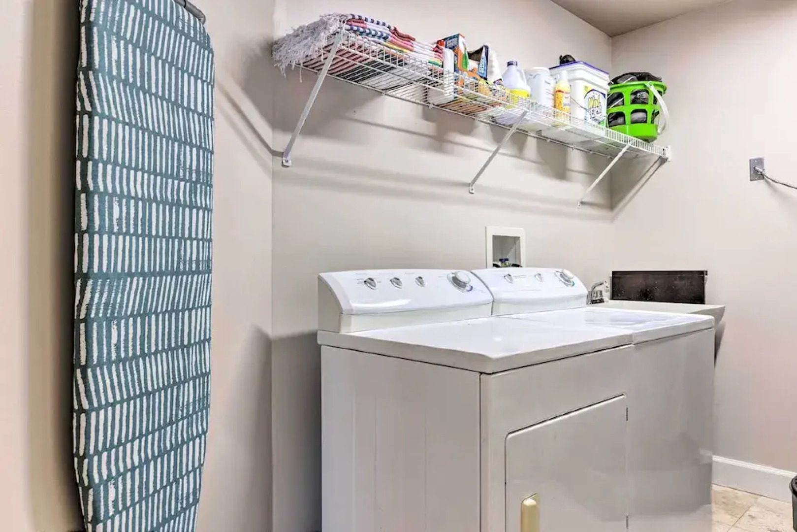 Spacious Biloxi Getaway w/ Pools & Beach Access!