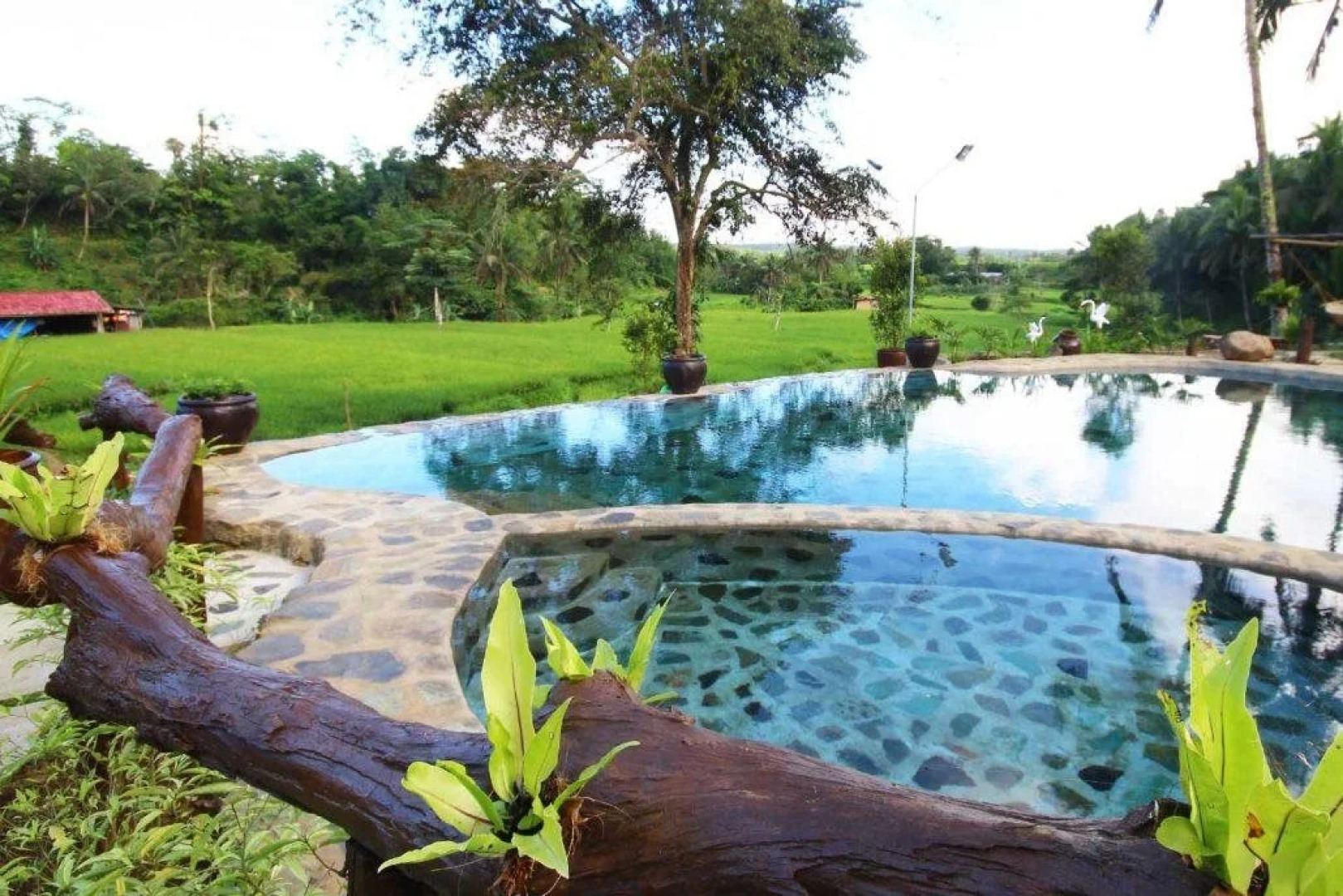 Samkara Restaurant and Garden Resort