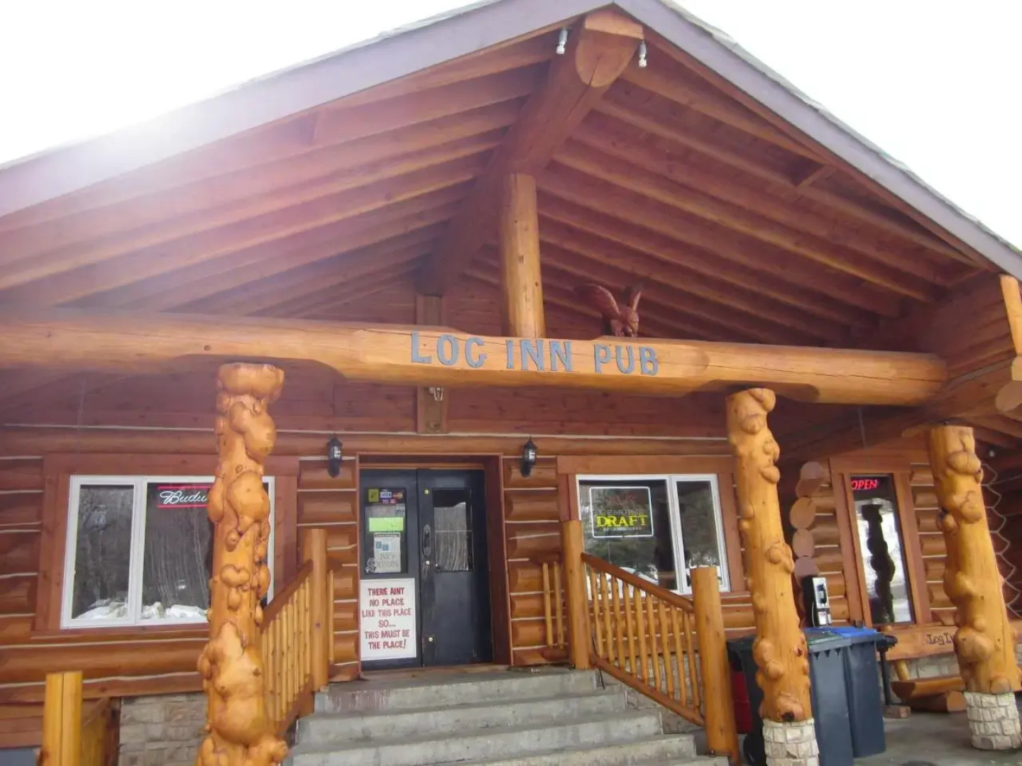 Log Inn Pub