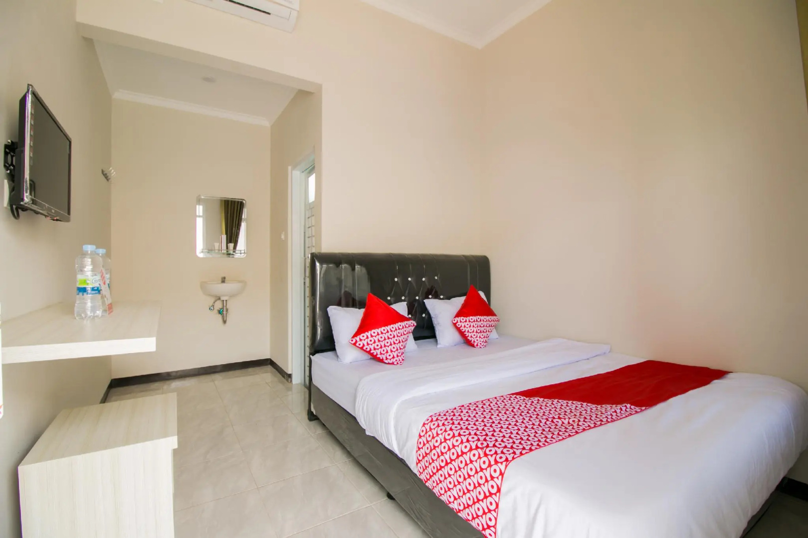 Hotel O Fakhira Residence