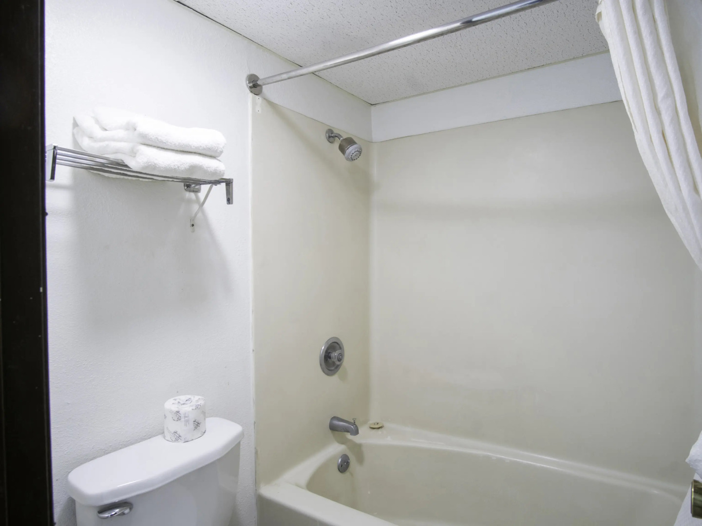 OYO Hotel Hutchinson KS West 4th Ave