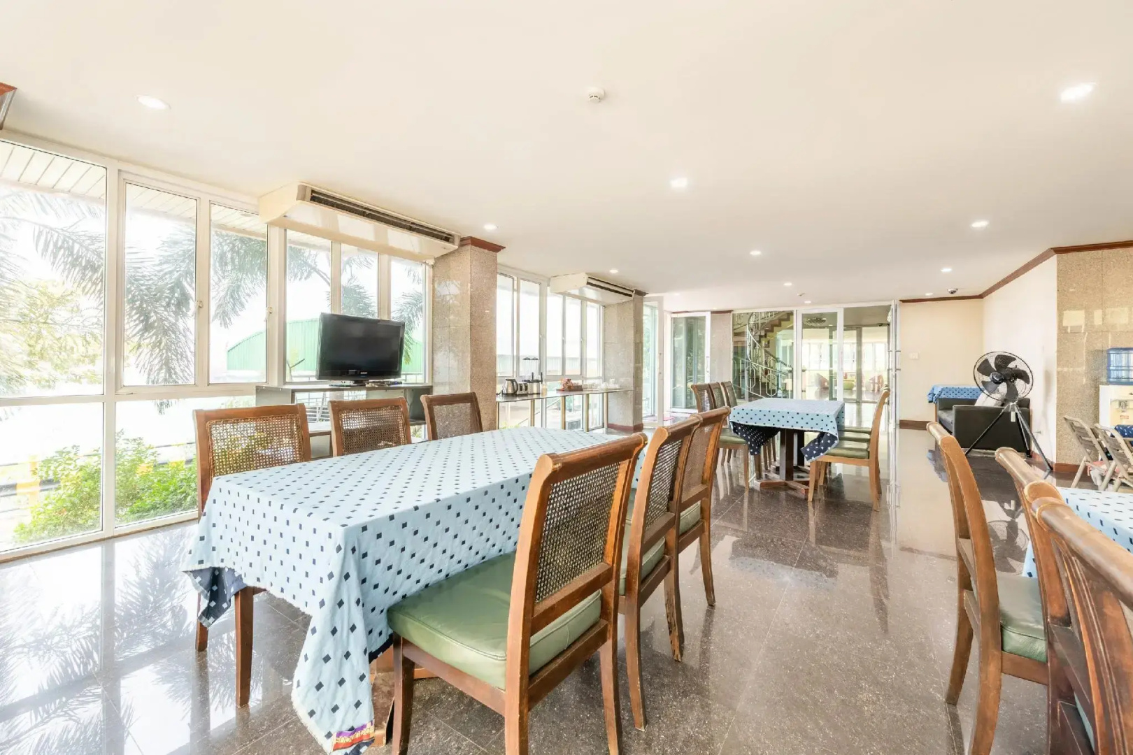 Chateau Vista Serviced apartment