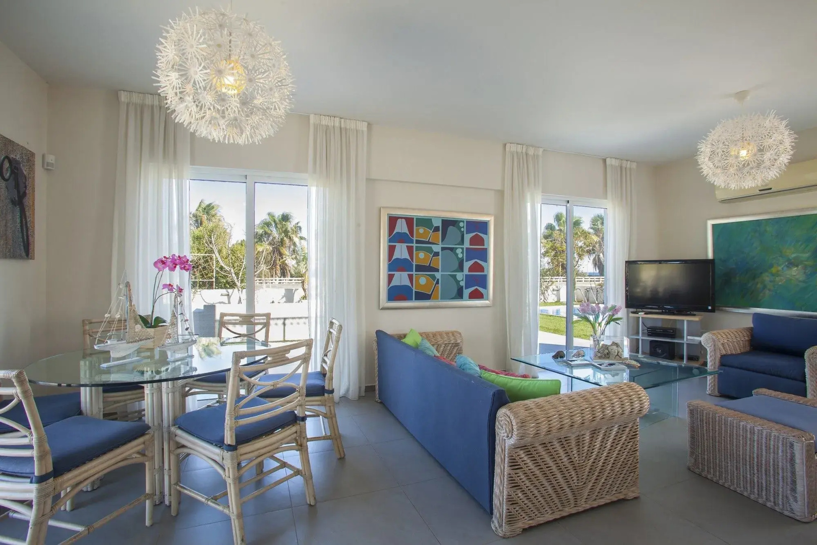 Villa Alona
