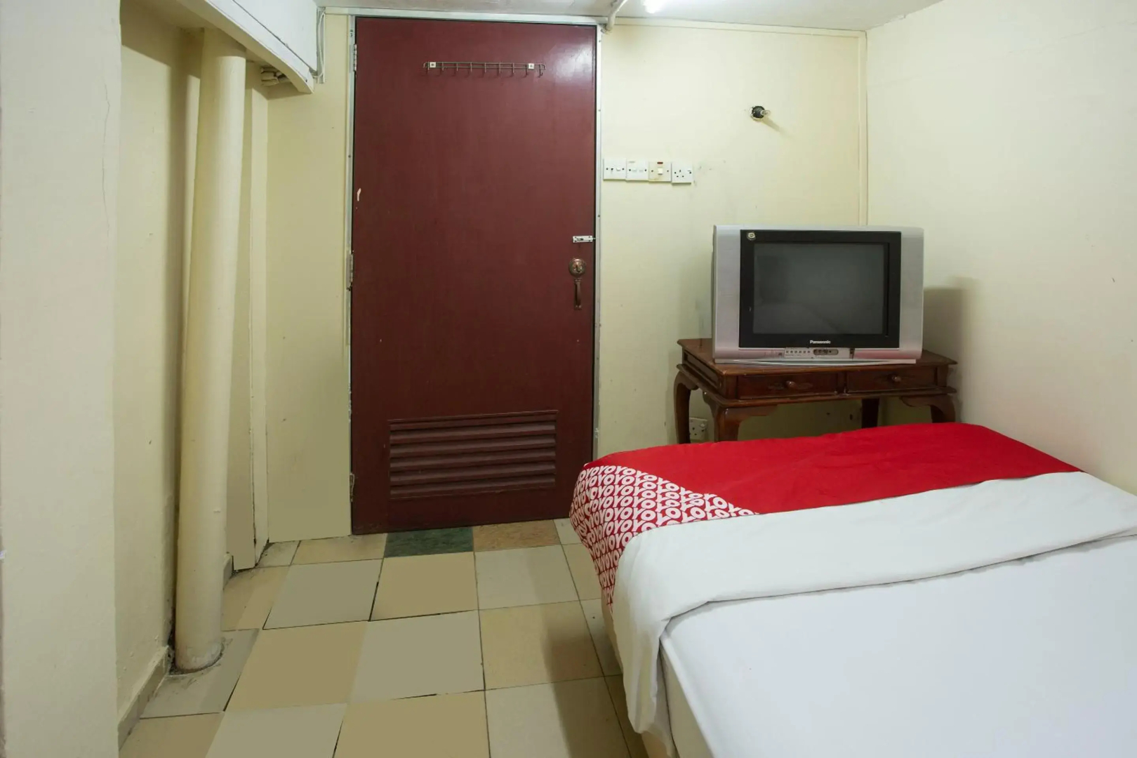 SPOT ON 90137 Casavilla Hotel Pudu