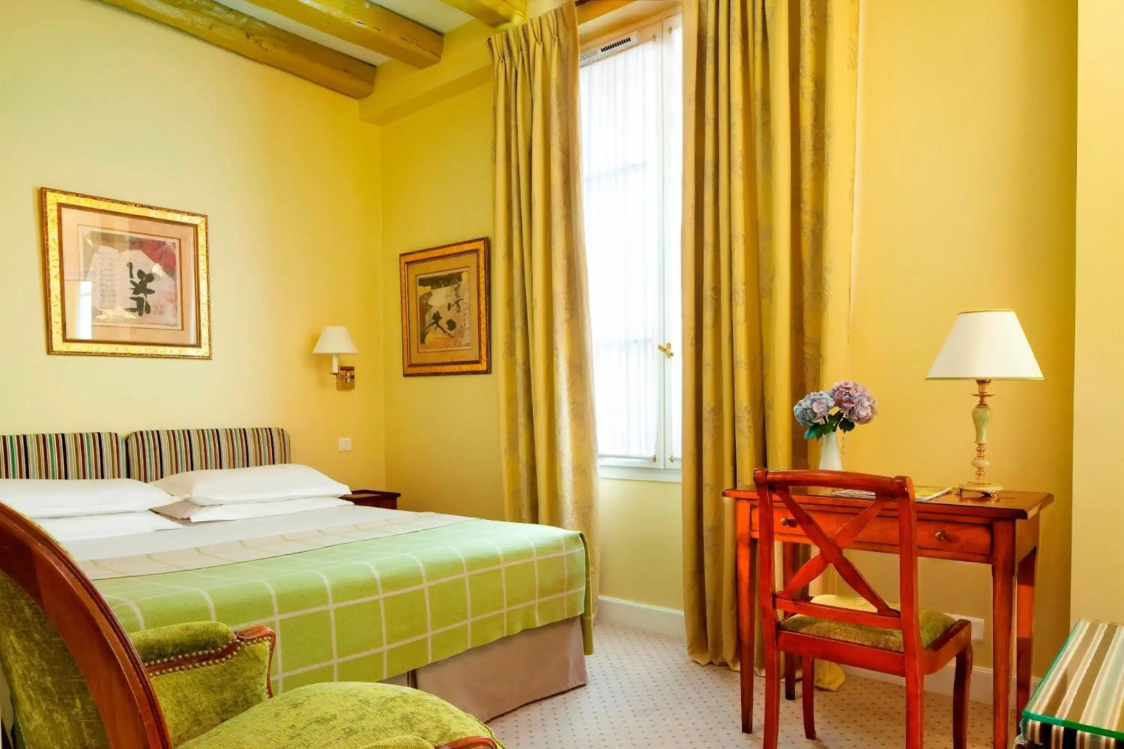 Le Relais Saint Honoré