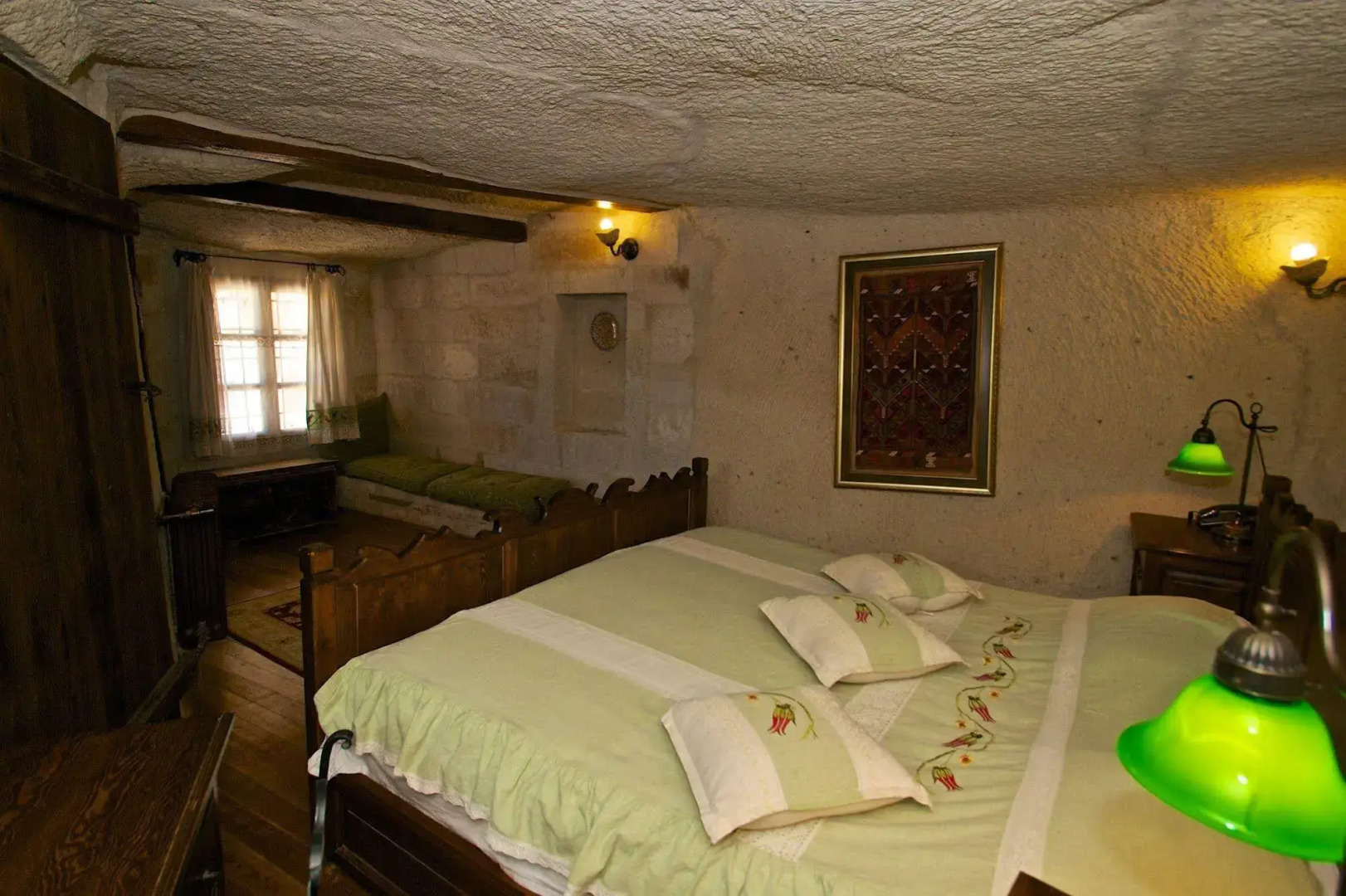 Sultan Cave Suites