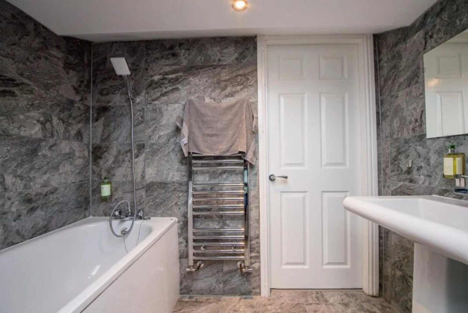 The Blossoms Liverpool City - Modern Studios and Apartments near Anfield