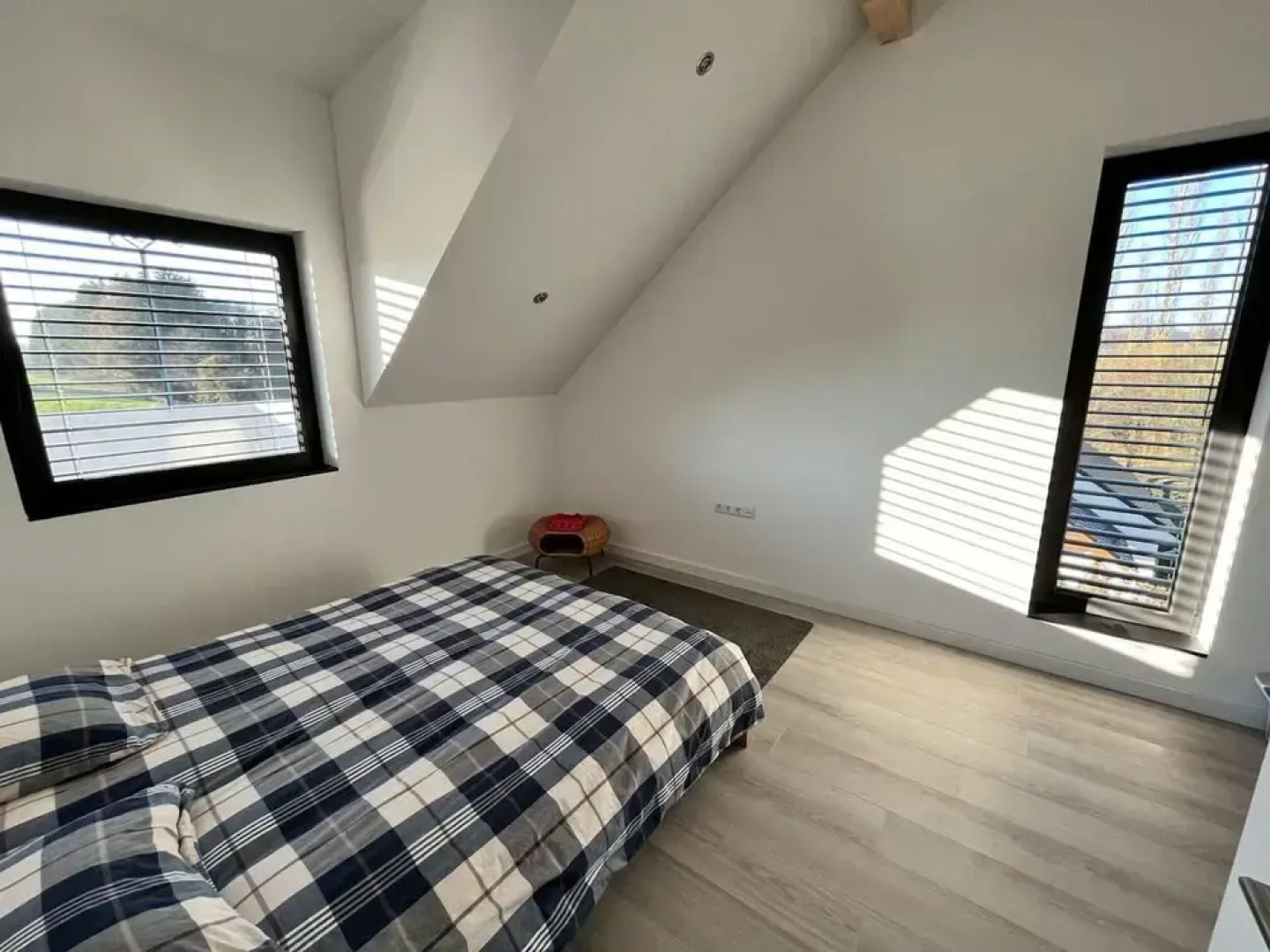 House - Sleeps 8 - Pets Ok - Garden - Parking