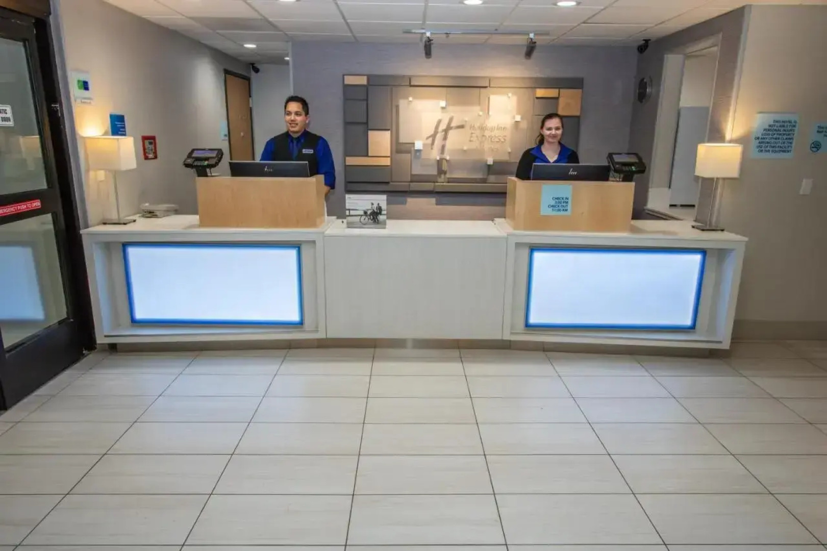 Holiday Inn Express Galleria Area