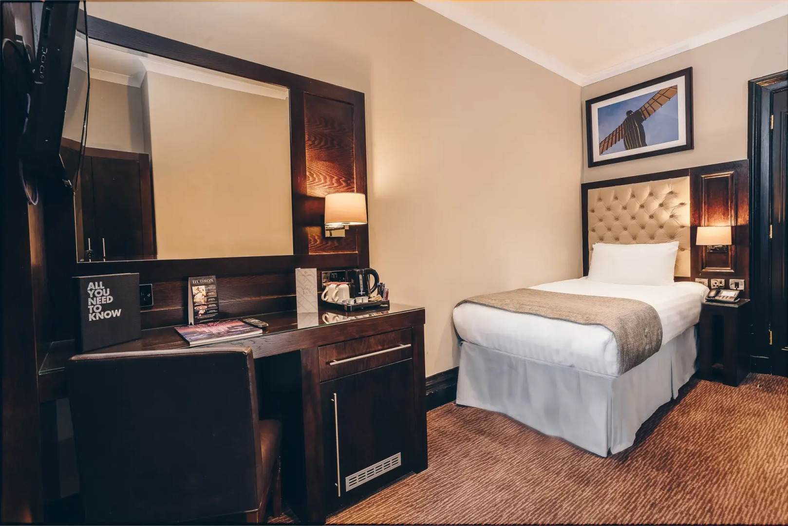 County Hotel & County Aparthotel Newcastle