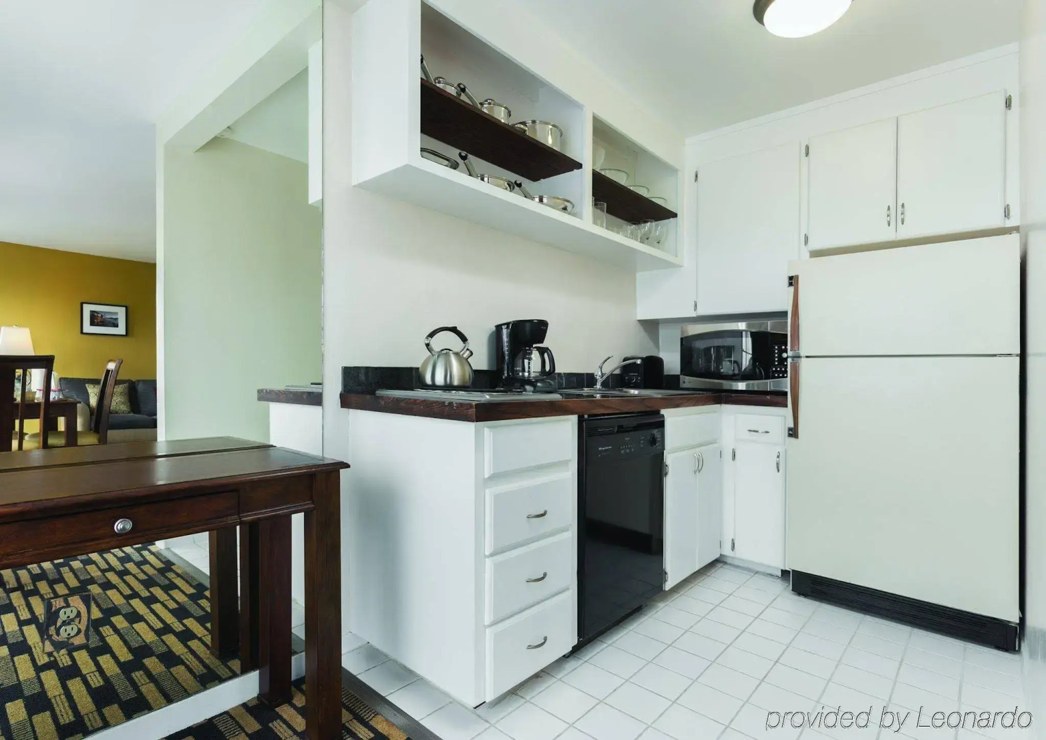 Suites At Fishermans Wharf